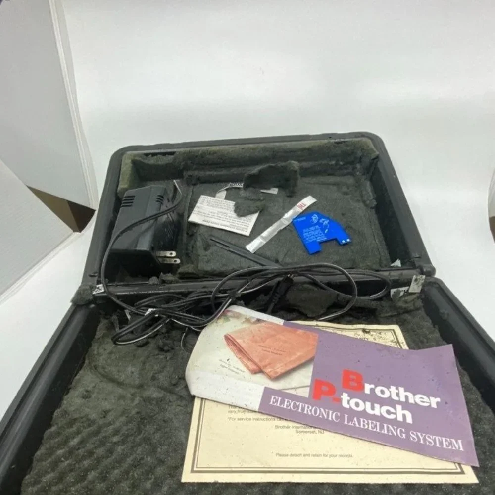 Brother P Touch Electronic Label Maker PT-20 with Hard Case Untested